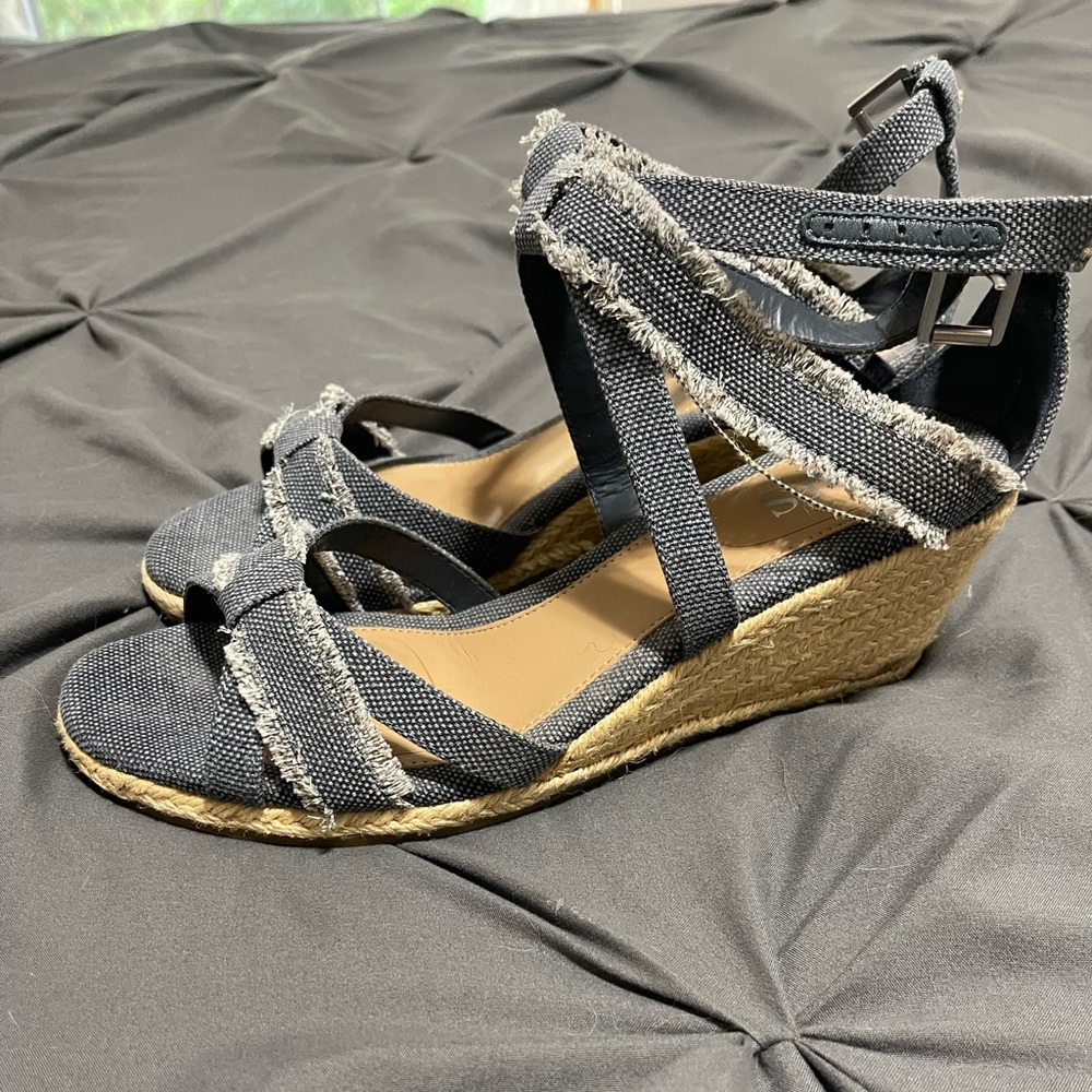 Chaps denim wedges size 8 like new